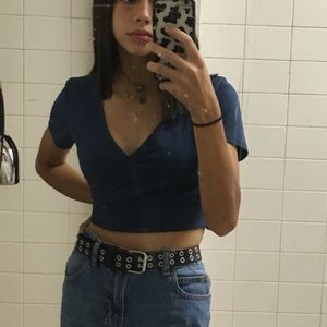 💙 Cute cropped wrap shirt 💙